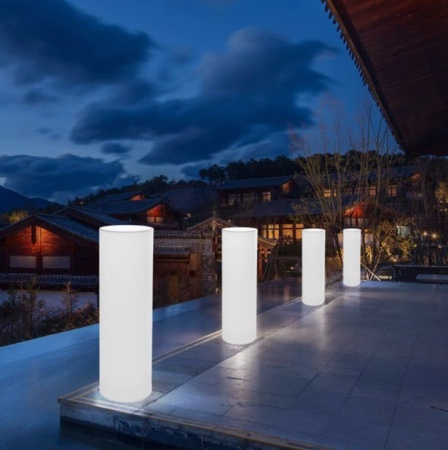 Светильник Цилиндр 40х115 питание от 220, RGB